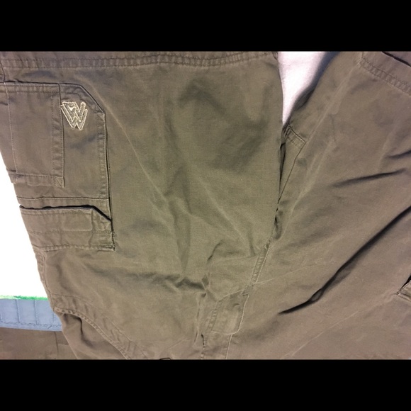 Misty Mountain Canvas Cargo Short, 30? - Picture 5 of 8